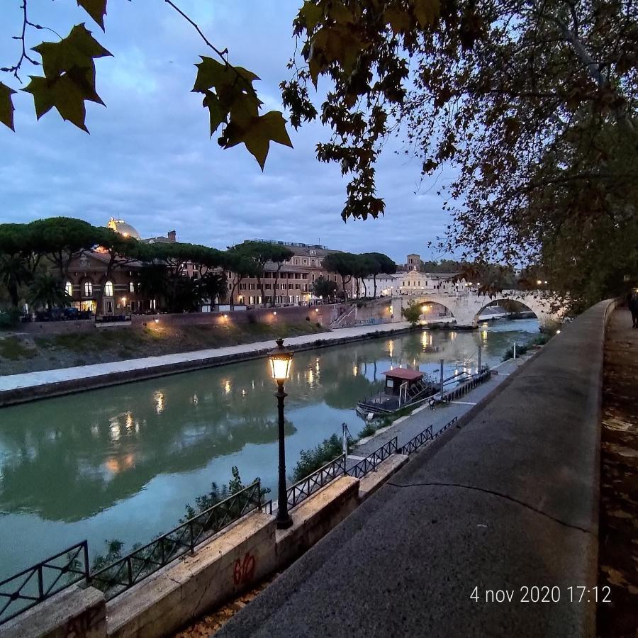 Teatime Al Colosseo Rome Bagian luar foto